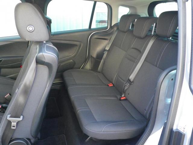 Ford B-Max image 9