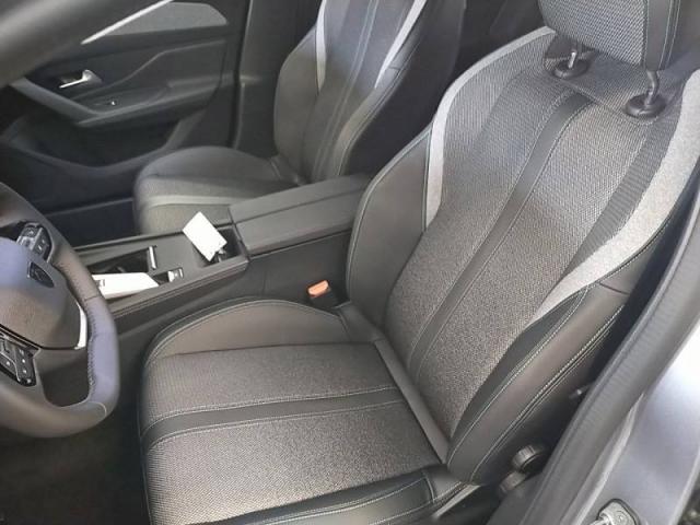 Peugeot 308 image 8