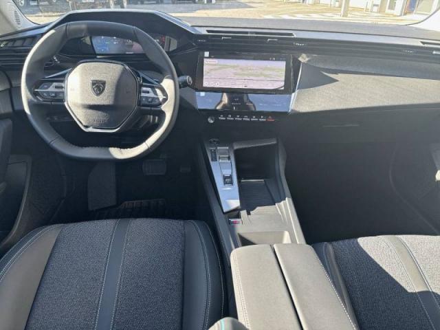 Peugeot 308 image 1