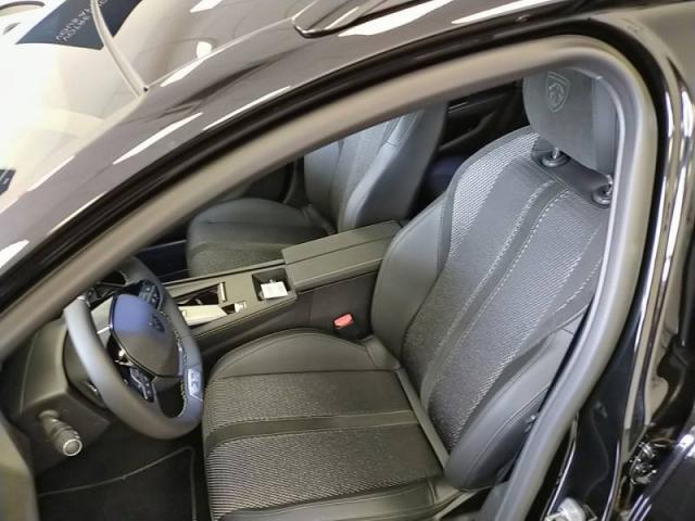 Peugeot 308 image 6