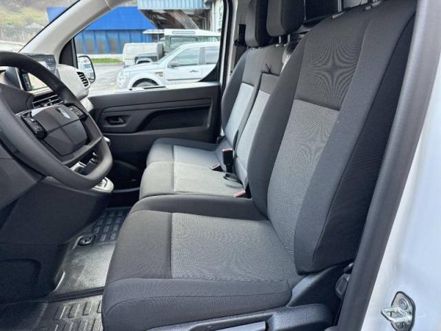 Peugeot Expert image 2