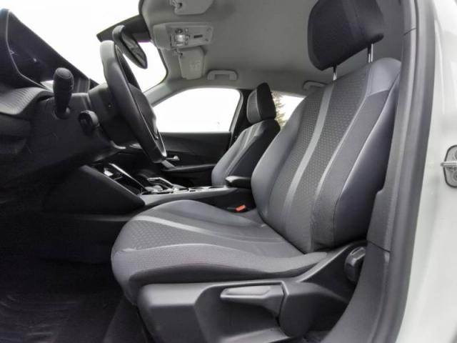 Peugeot 2008 image 4