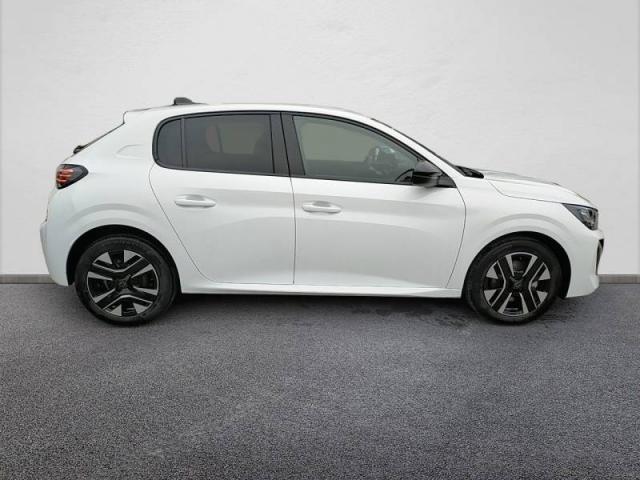 Peugeot 208 image 9