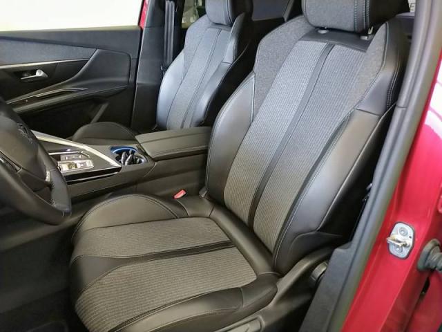 Peugeot 3008 image 9