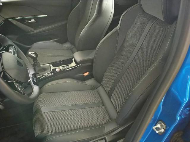 Peugeot 208 image 3