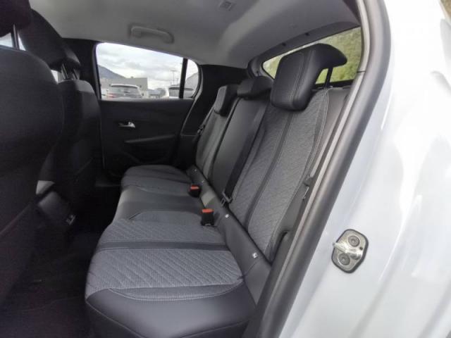 Peugeot 208 image 1