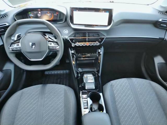 Peugeot 208 image 6