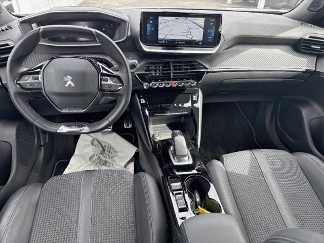 Peugeot 2008 image 4