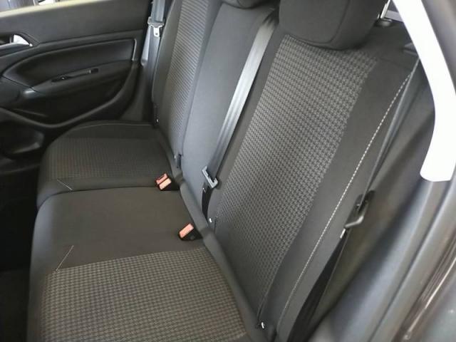 Peugeot 308 image 3