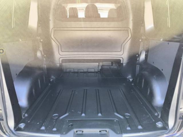 Peugeot Expert image 8
