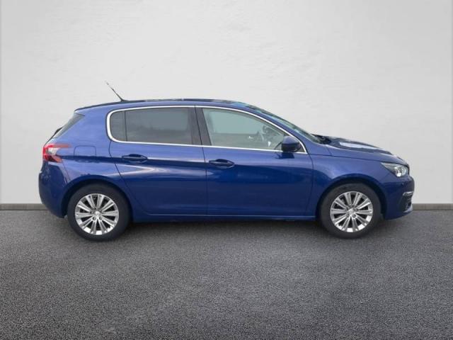 Peugeot 308 image 2