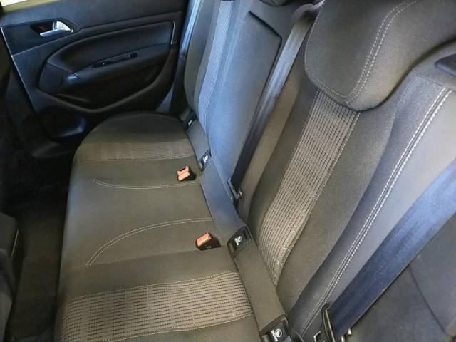 Peugeot 308 image 5