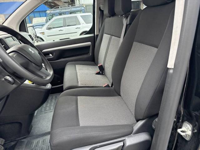 Peugeot Traveller image 8