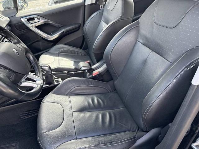 Peugeot 2008 image 6