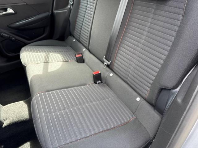 Peugeot 208 image 9