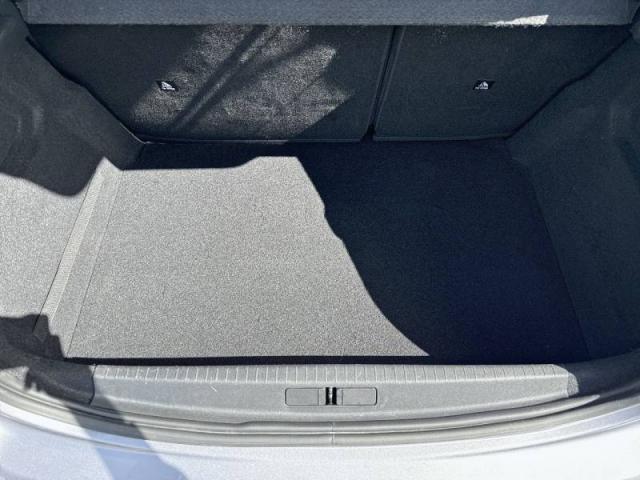 Peugeot 208 image 3