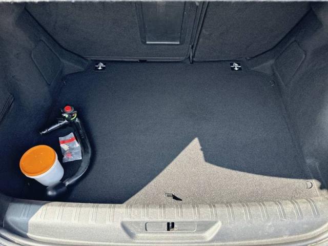 Peugeot 308 image 8