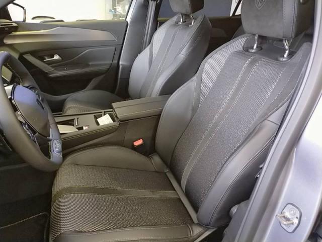 Peugeot 308 image 8