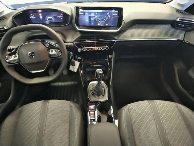 Peugeot 208 image 1