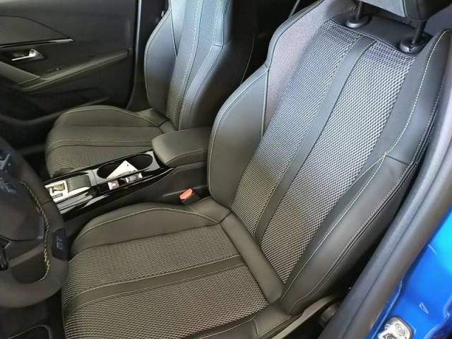 Peugeot 208 image 3