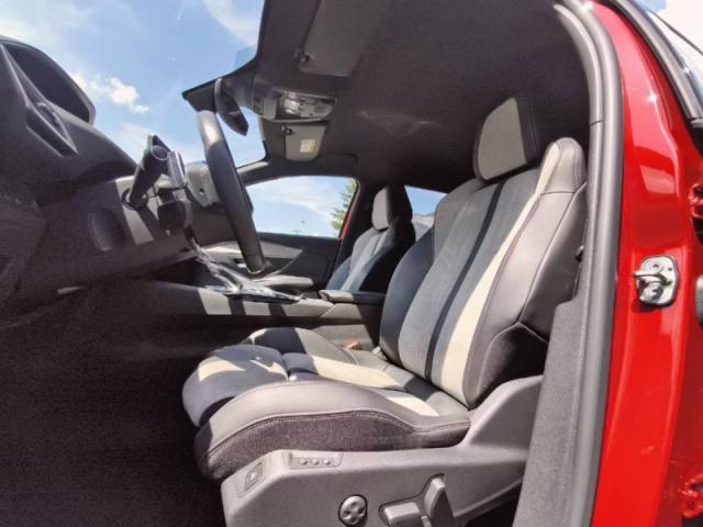 Peugeot 3008 image 6