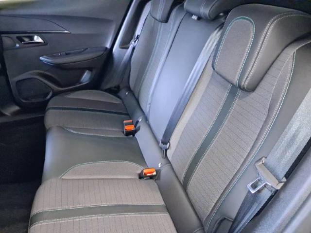 Peugeot 2008 image 2