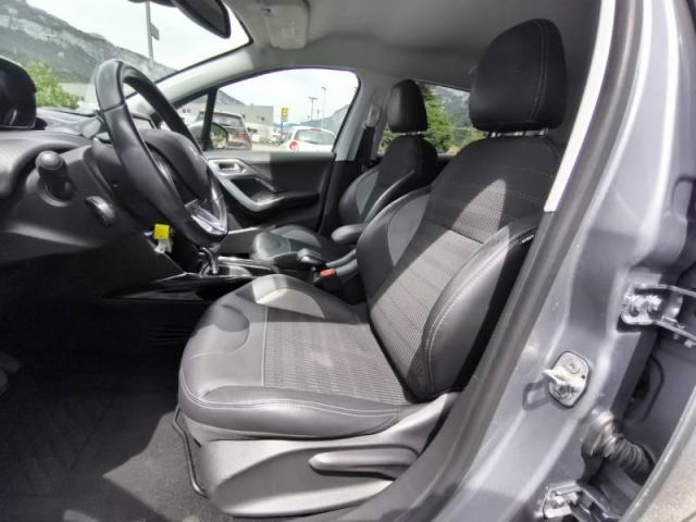 Peugeot 2008 image 3