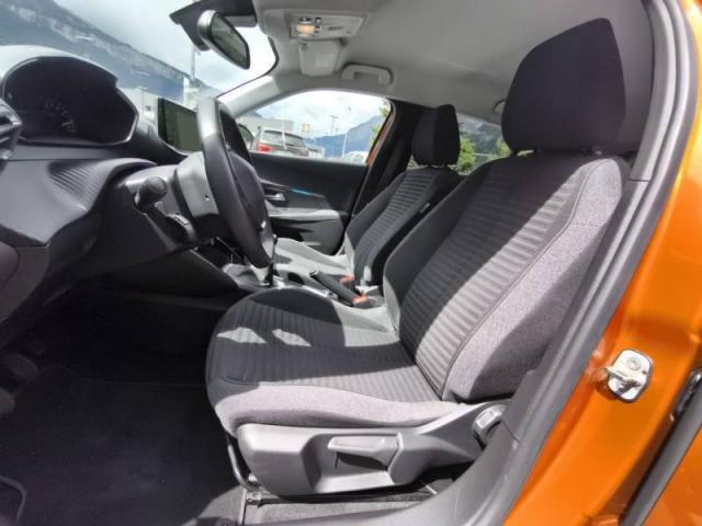 Peugeot 2008 image 8