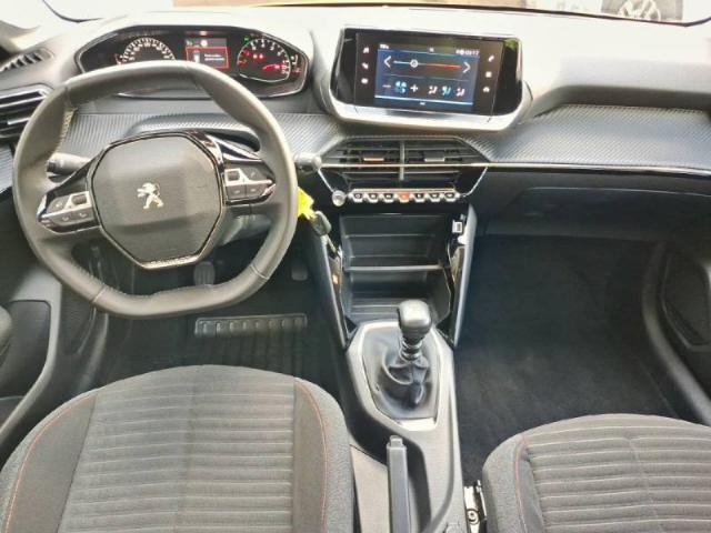 Peugeot 208 image 1