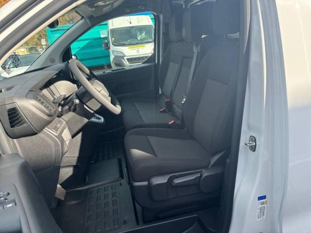 Peugeot Expert image 2