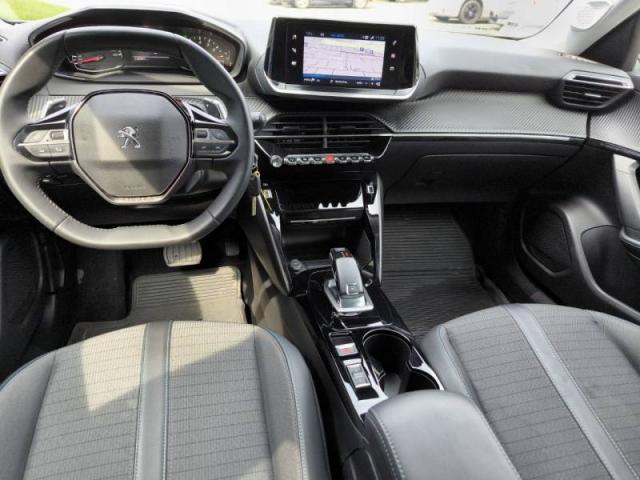 Peugeot 2008 image 1