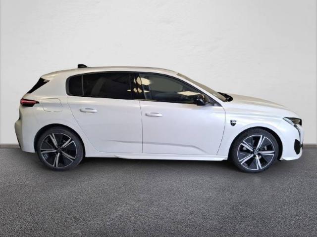 Peugeot 308 image 2