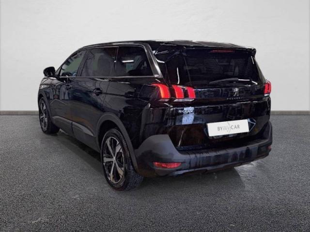 Peugeot 5008 image 6