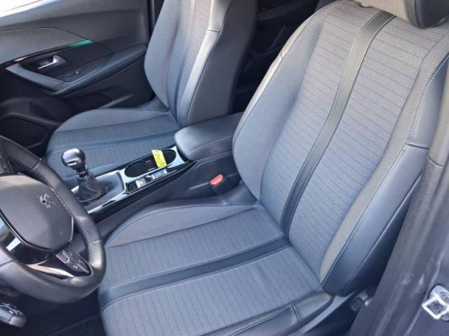 Peugeot 2008 image 3