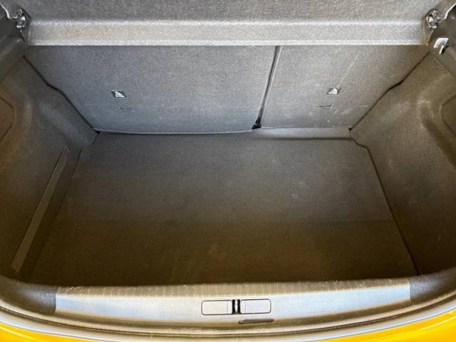 Peugeot 208 image 3