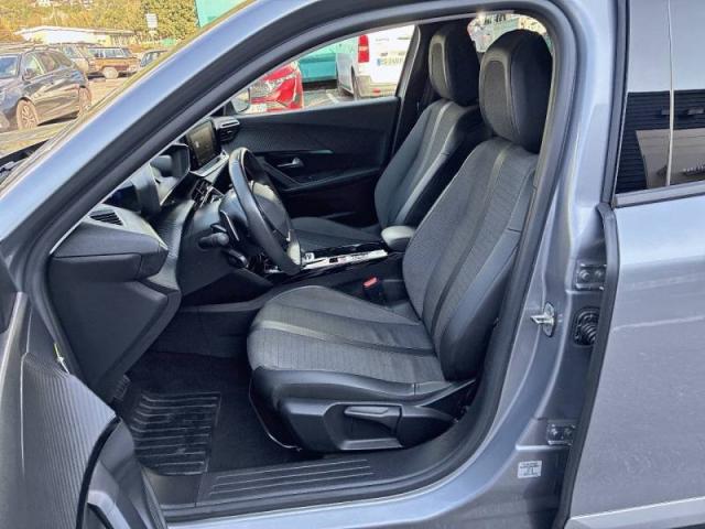 Peugeot 2008 image 3