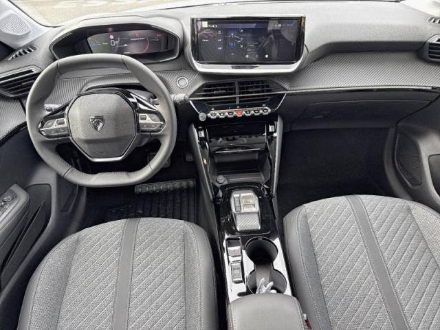 Peugeot 208 image 7