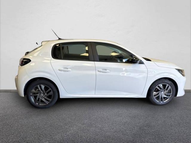 Peugeot 208 image 9