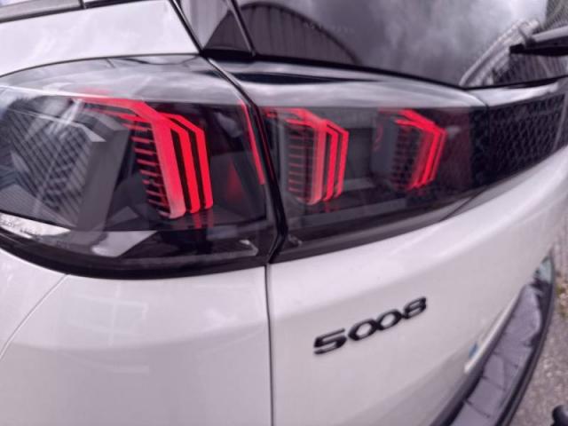Peugeot 5008 image 6