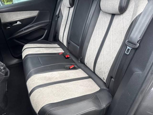Peugeot 3008 image 3