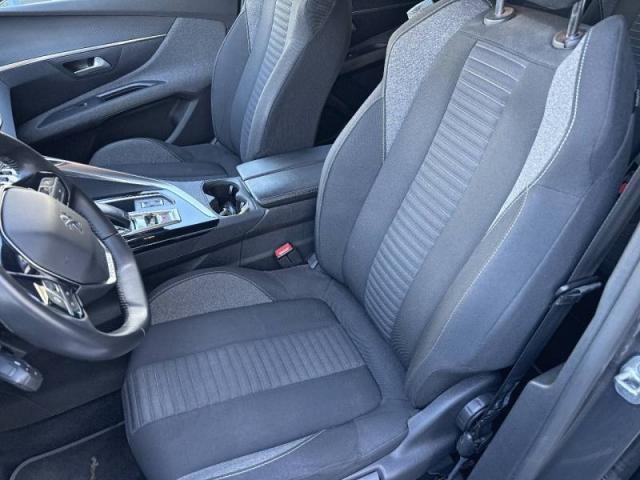 Peugeot 5008 image 6