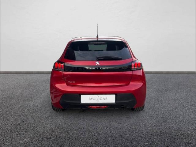 Peugeot 208 image 8