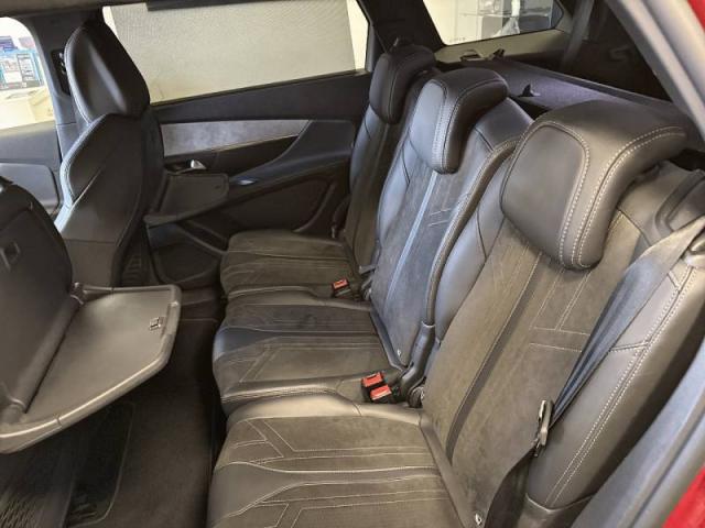 Peugeot 5008 image 1