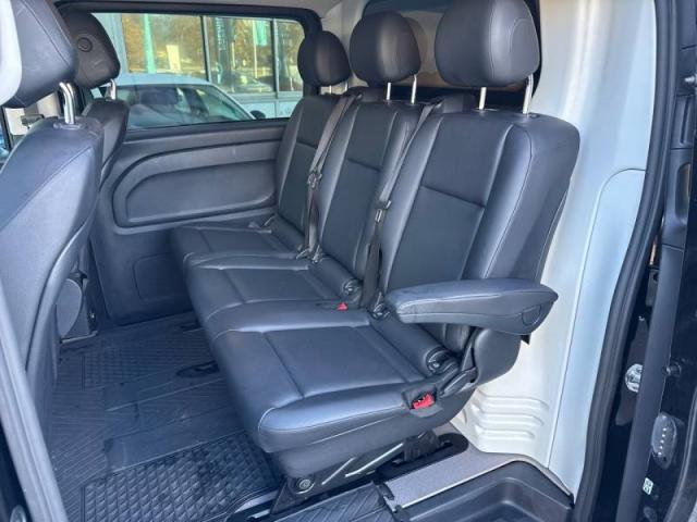 Mercedes Benz Vito image 2