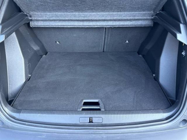 Peugeot 2008 image 9