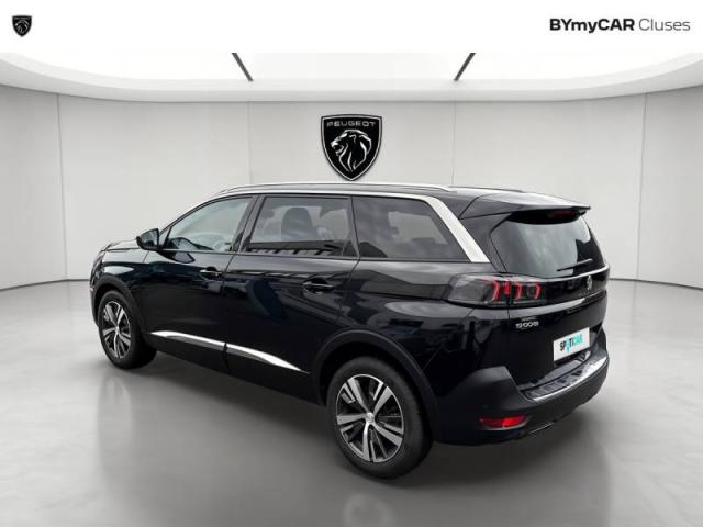 Peugeot 5008 image 1