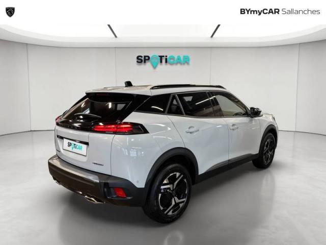 Peugeot 2008 image 2