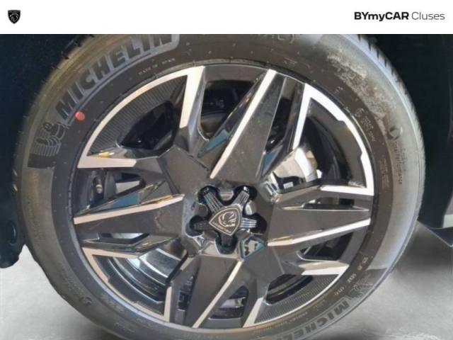 Peugeot 5008 image 1