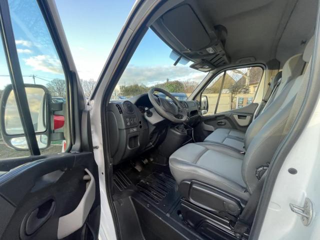 Renault Master image 9