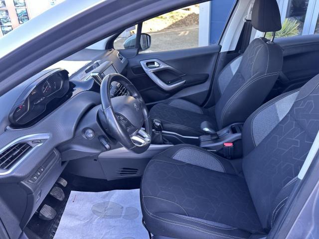 Peugeot 2008 image 8